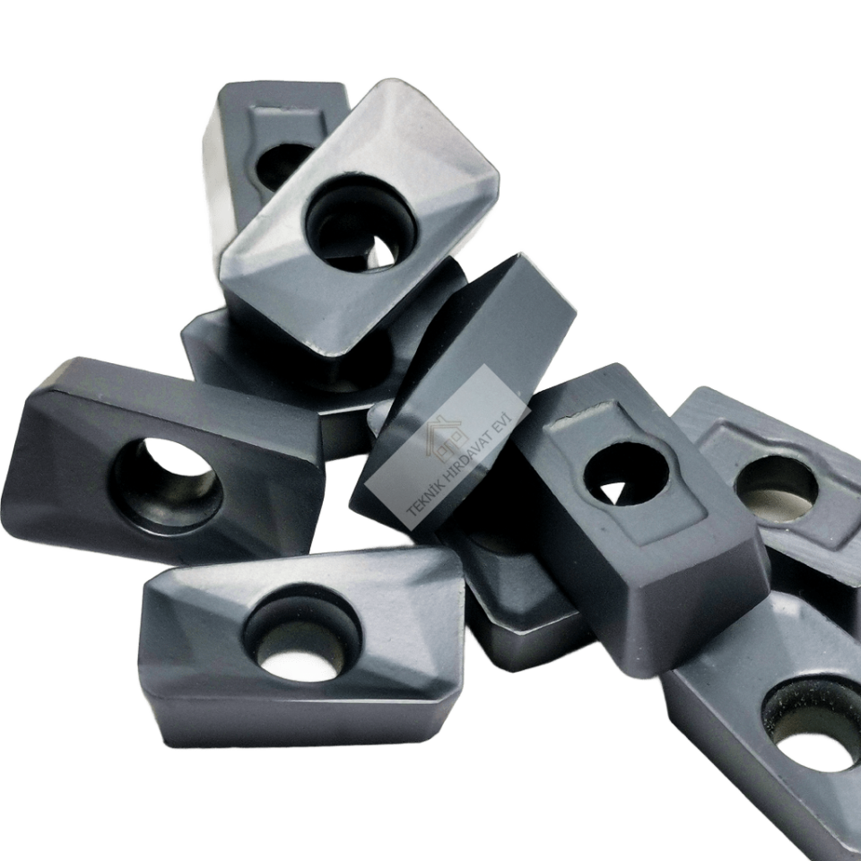 APMT1135PDER-XM LF6018